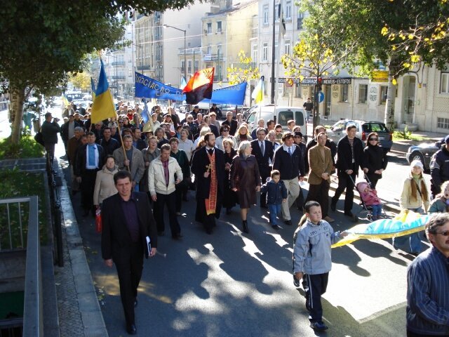 Мирна хода у Лісабоні до роковин Голодомору 32.33 років